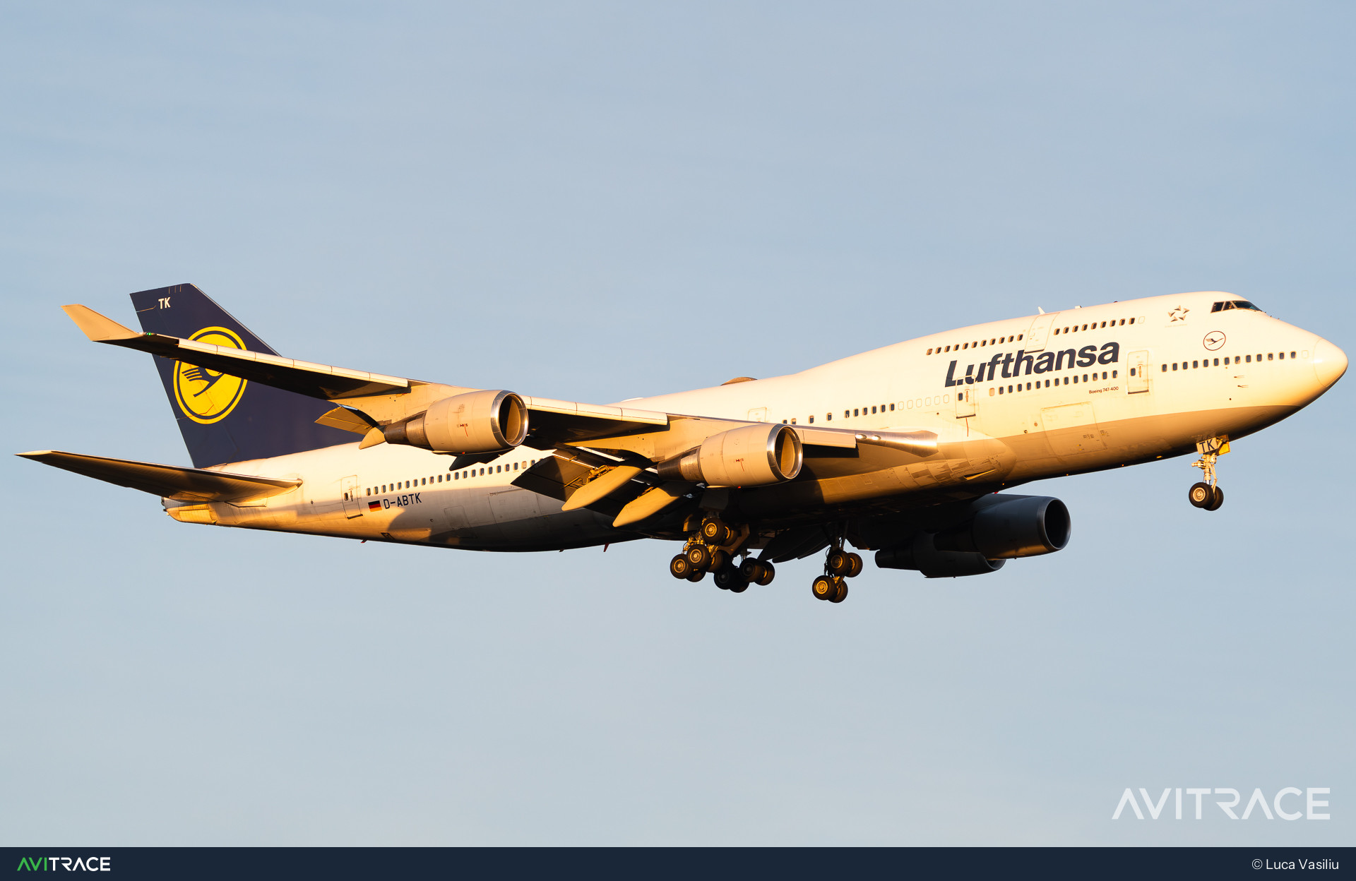 D-ABTK, Boeing 747-430, photographed by Luca Vasiliu