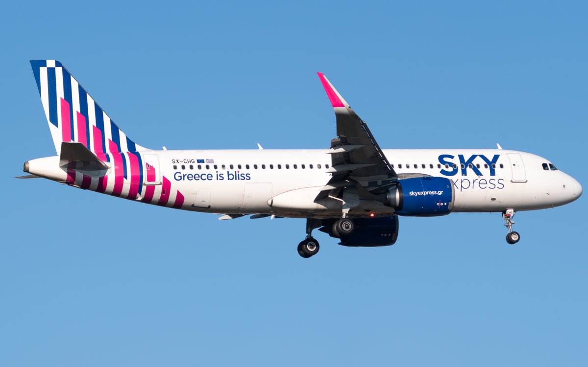 SX-CHG, Airbus A320-251N, photographed by Luca Vasiliu