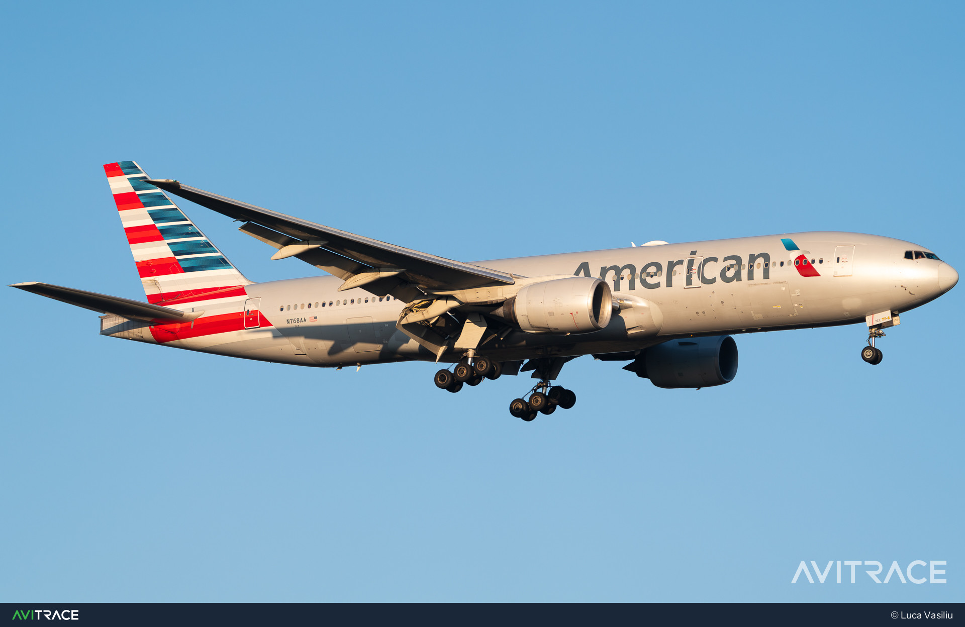 N768AA, Boeing 777-223(ER), photographed by Luca Vasiliu