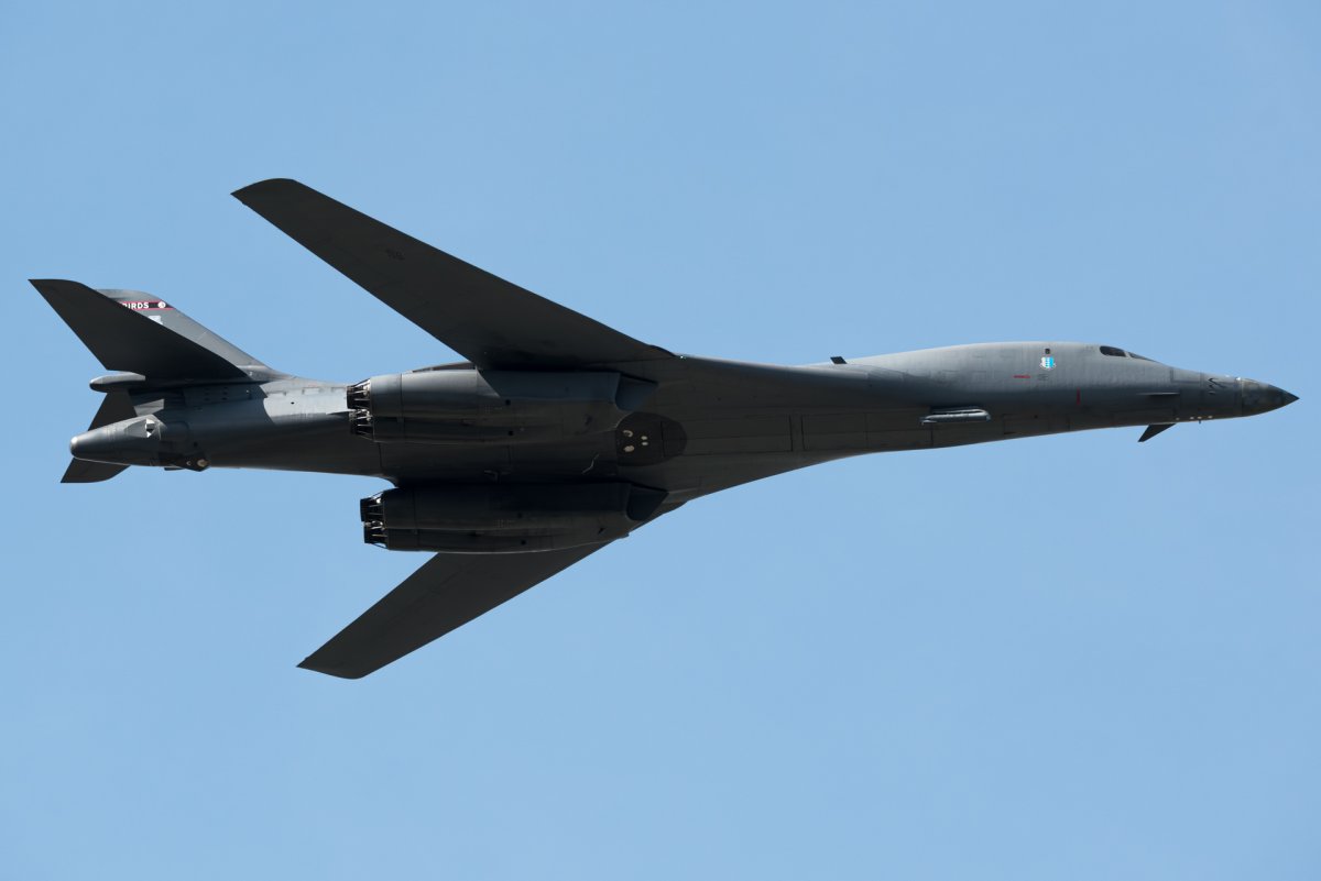 86-0139, B-1 Lancer, photographed by Consti44