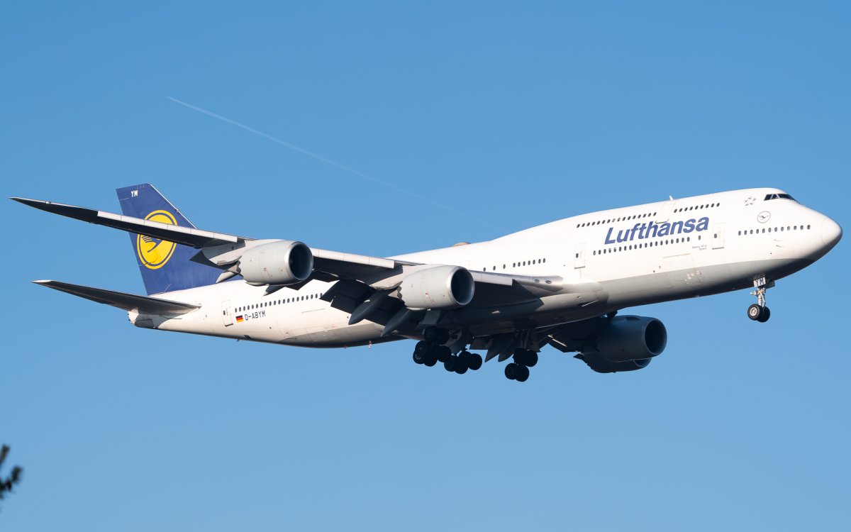 D-ABYM, Boeing 747-830, photographed by Luca Vasiliu