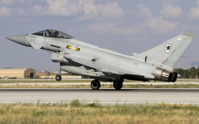 ZJ915, photographed by Chris Lofting