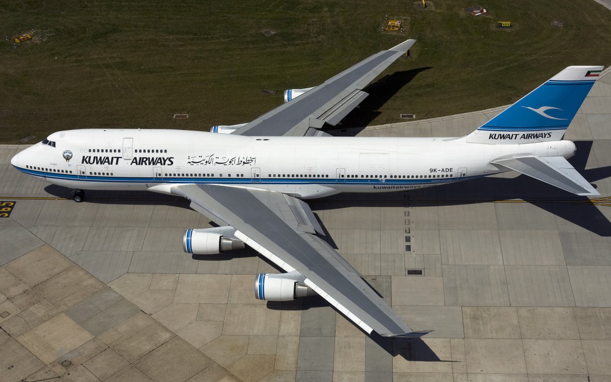 9K-ADE, B747, photographed by Chris Lofting