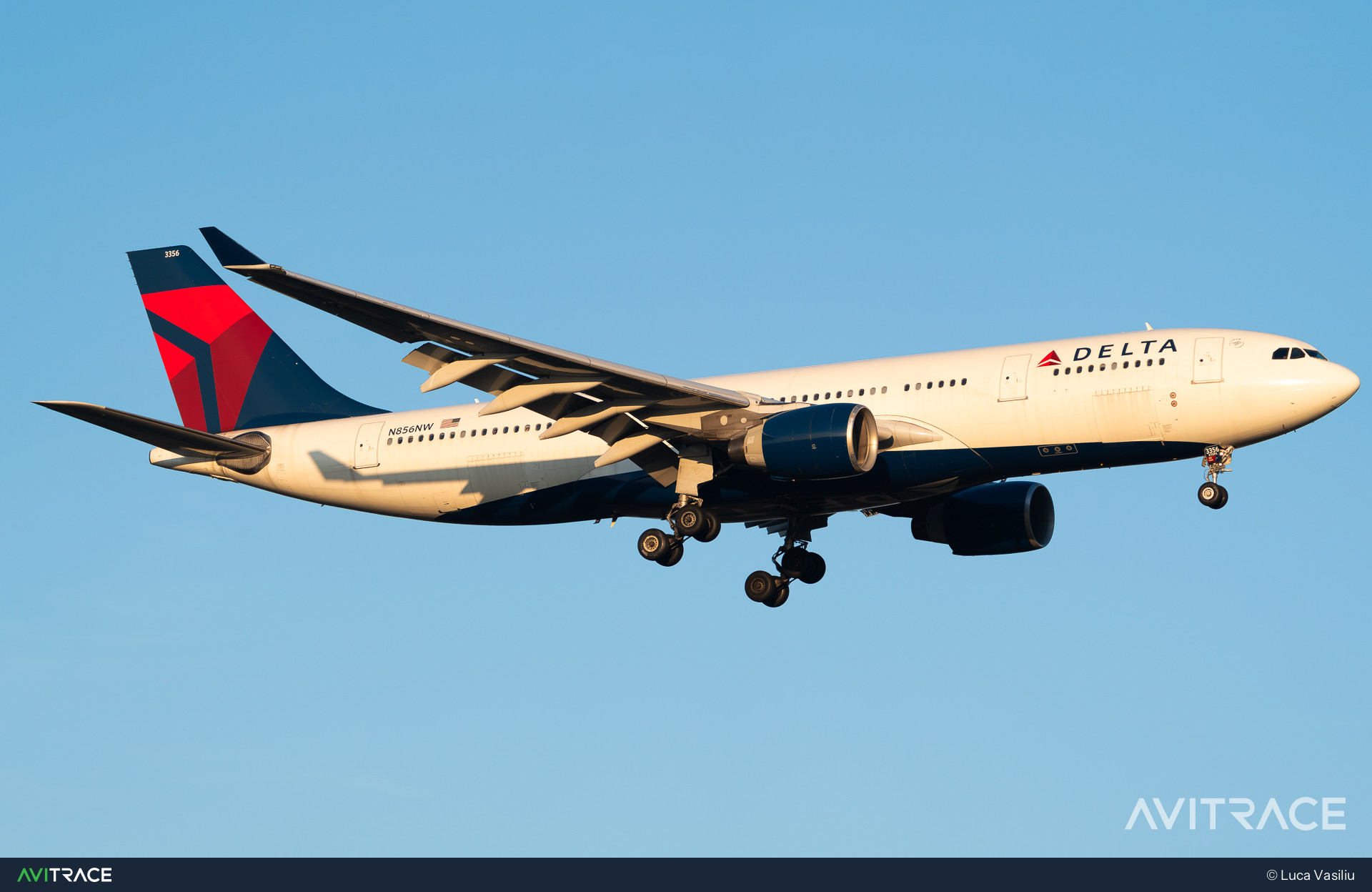 N856NW, Airbus A330-223, photographed by Luca Vasiliu