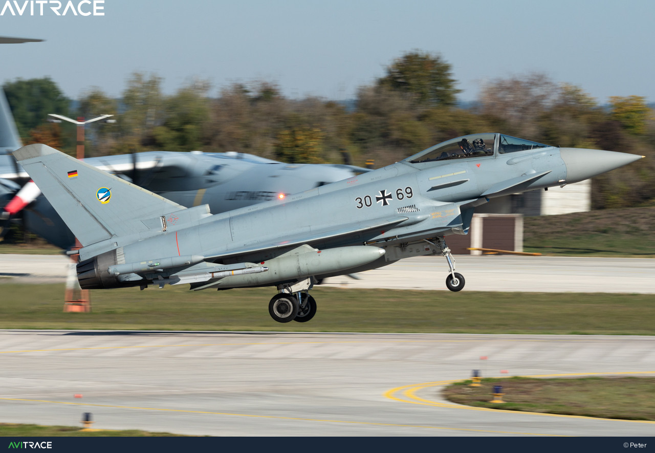 30+69, Eurofighter Typhoon EF2000, photographed by Peter