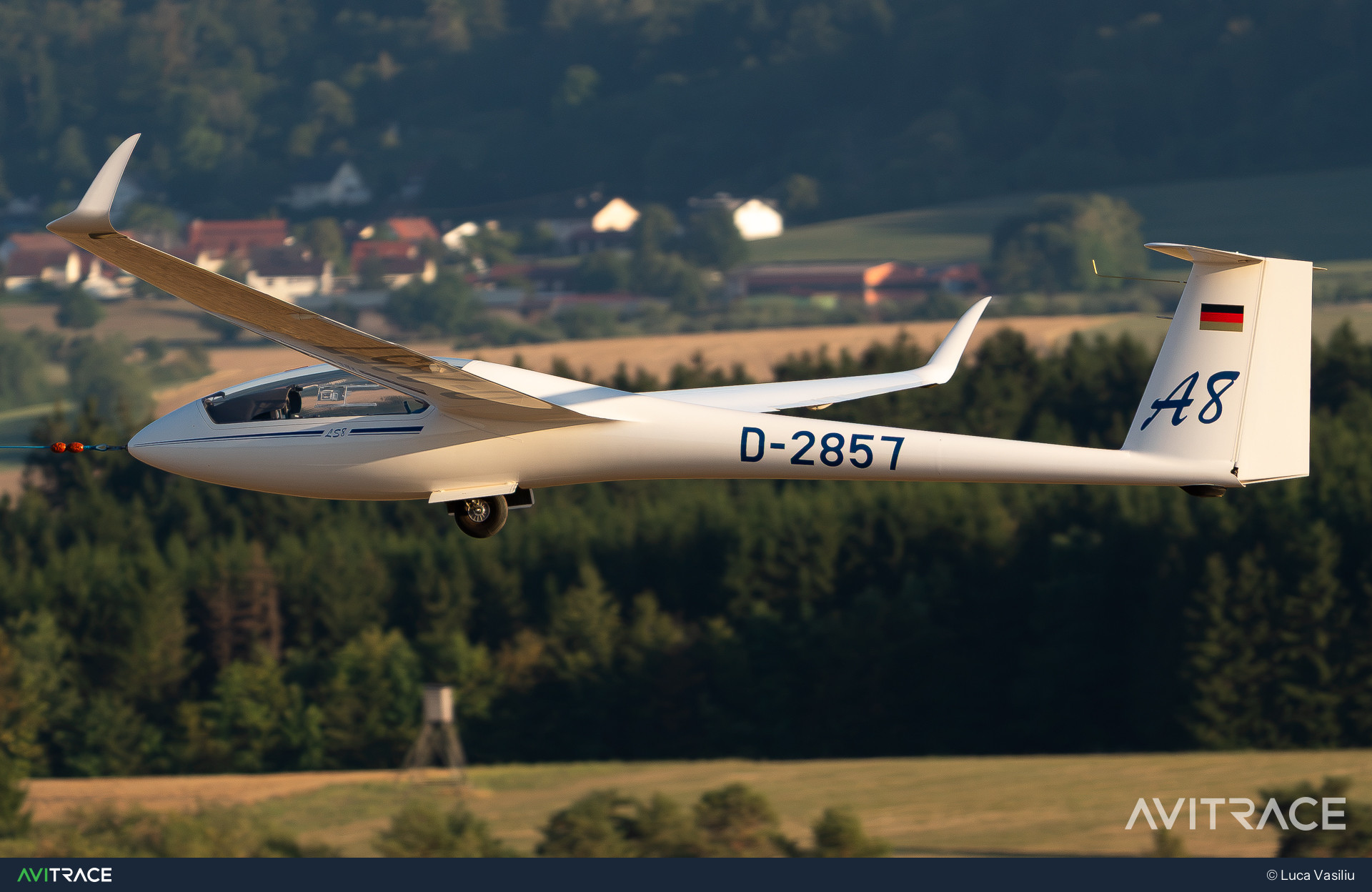 D-2857, Rolladen-Schneider LS8, photographed by Luca Vasiliu