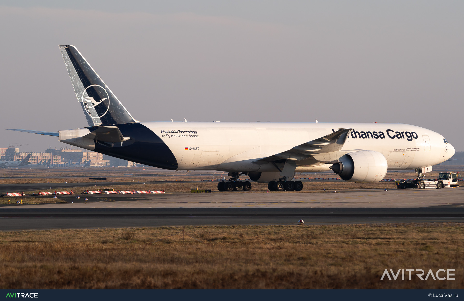 D-ALFG, Boeing 777-FBT, photographed by Luca Vasiliu