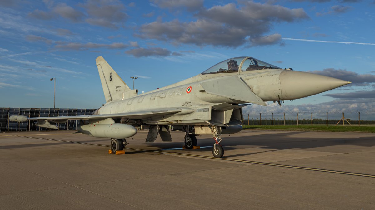 MM7320, Typhoon EF2000, photographed by L. Owen
