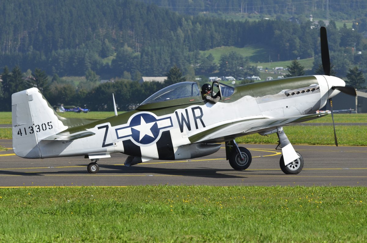 NL351MX, P-51D Mustang, photographed by STRGurke