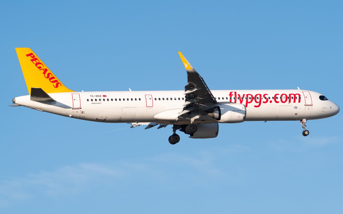 TC-RDZ, Airbus A321-251NX, photographed by Luca Vasiliu