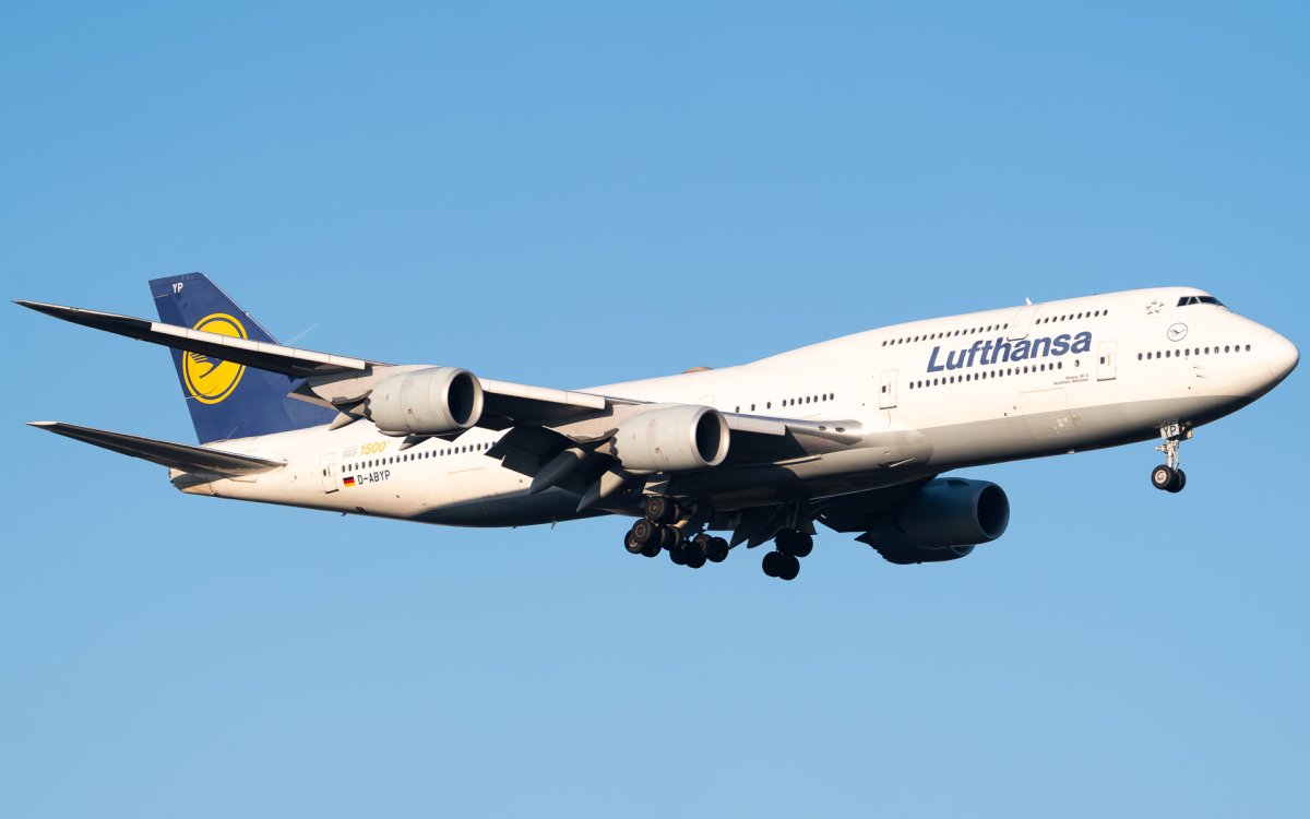 D-ABYP, Boeing 747-830, photographed by Luca Vasiliu