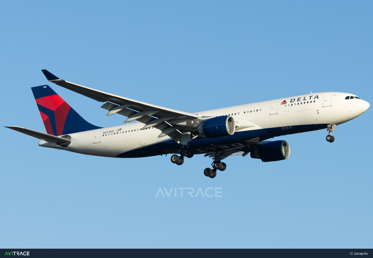 N851NW, Airbus A330-223, photographed by JonasAv