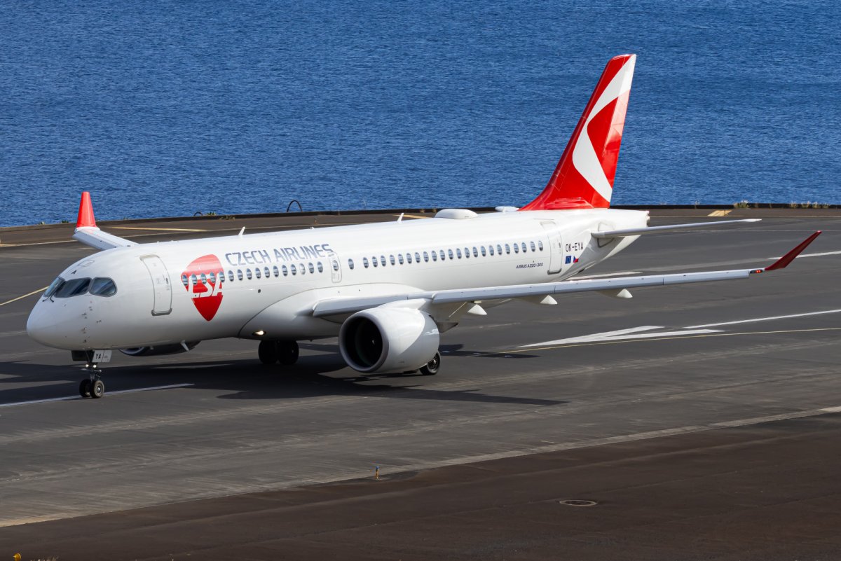 OK-EYA, Airbus A220-371, photographed by Schnitzel