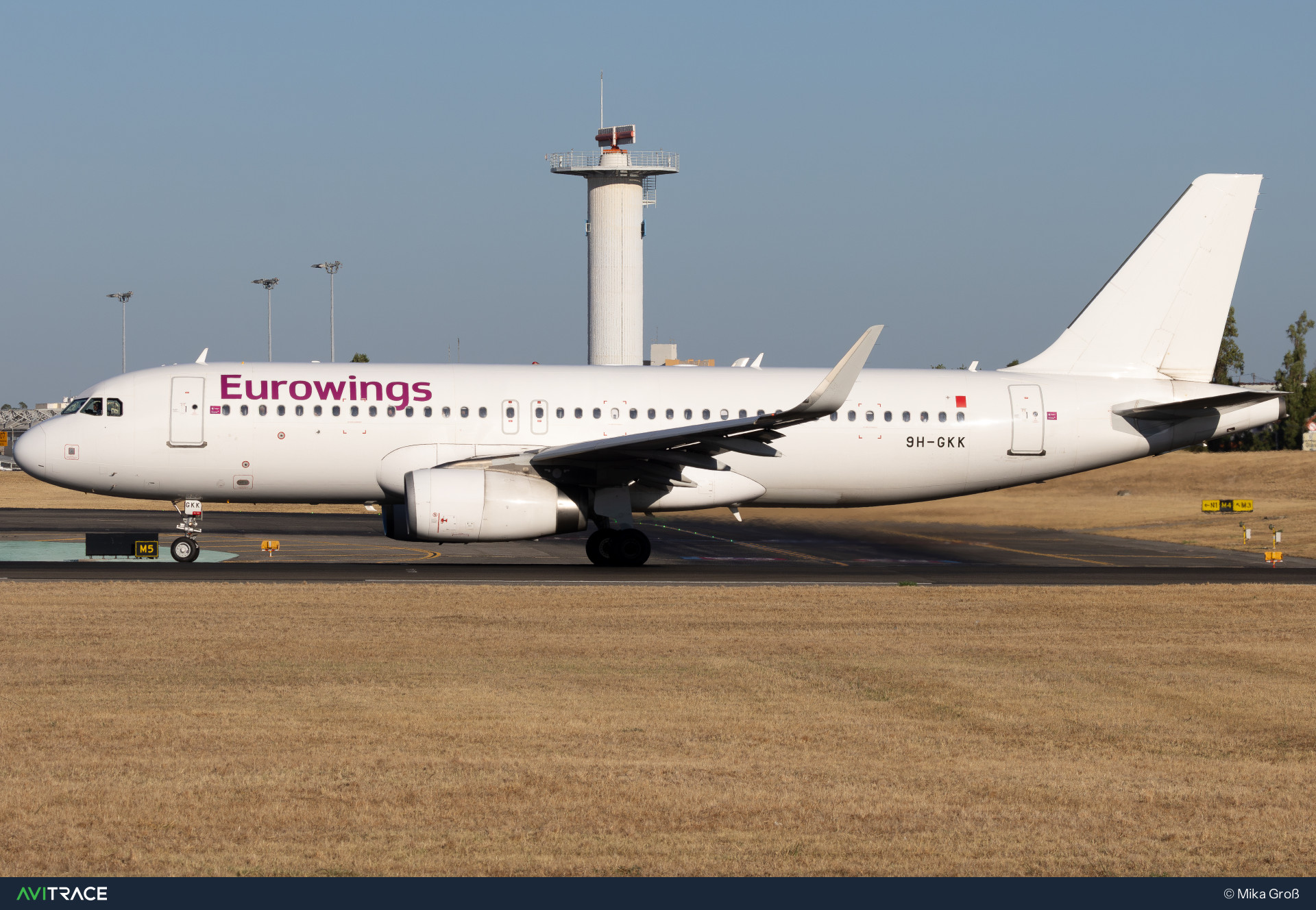 9H-GKK, A320-232, photographed by Mika Groß