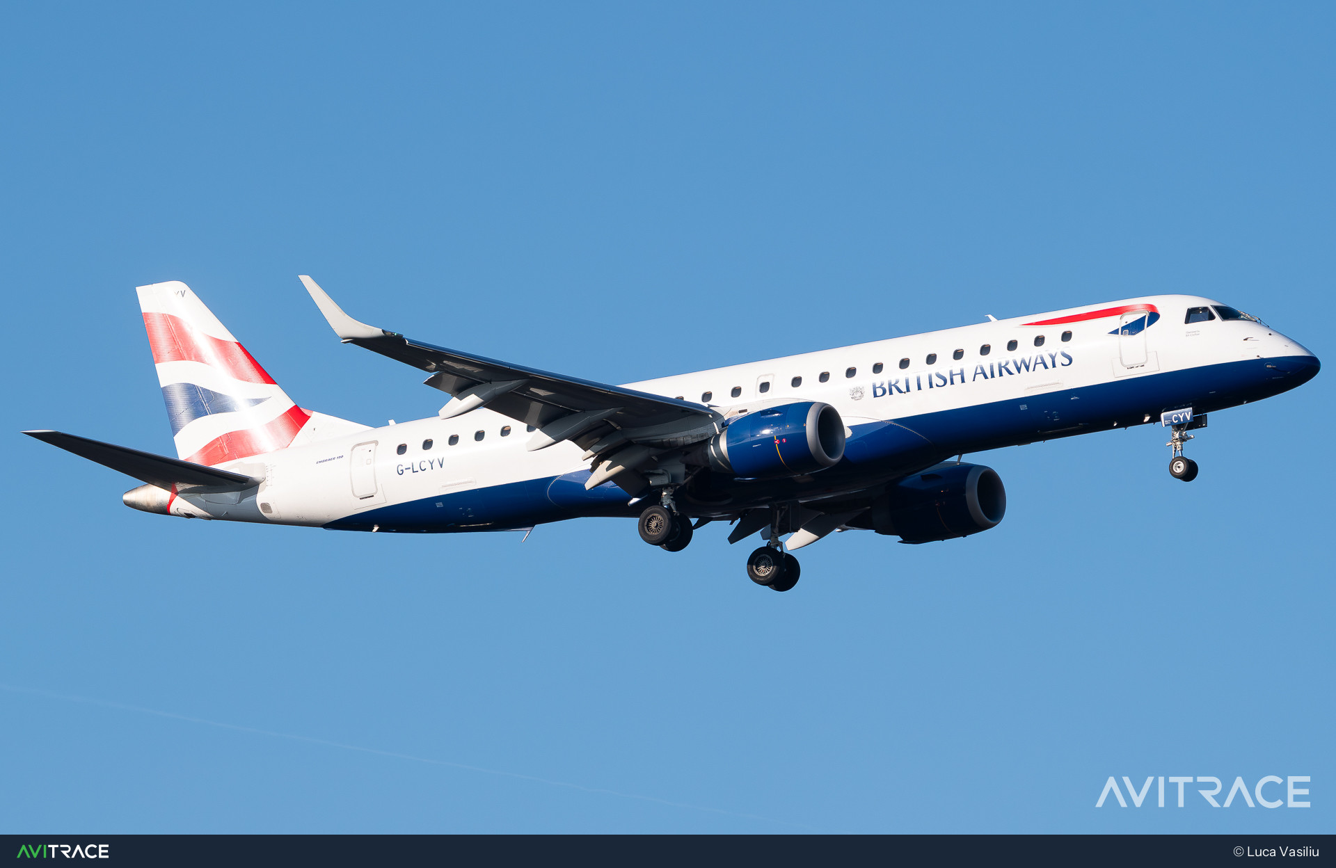 G-LCYV, Embraer ERJ-190-100SR, photographed by Luca Vasiliu