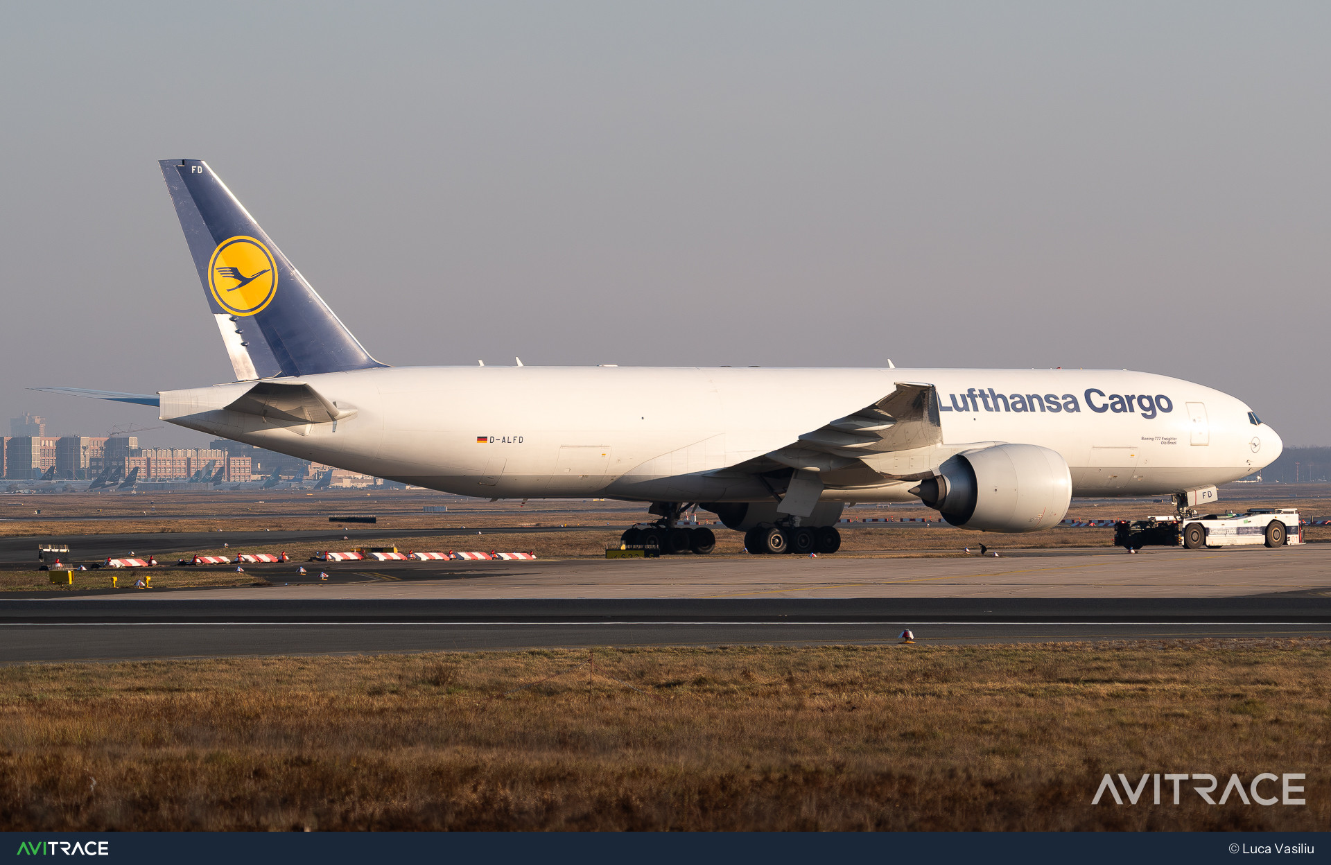 D-ALFD, Boeing 777-FBT, photographed by Luca Vasiliu